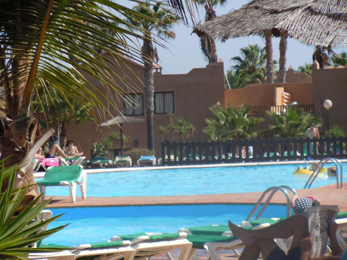 Family Apartment 1 Bedroom With Pool View - Oasis Duna Resort Corralejo Esterno foto